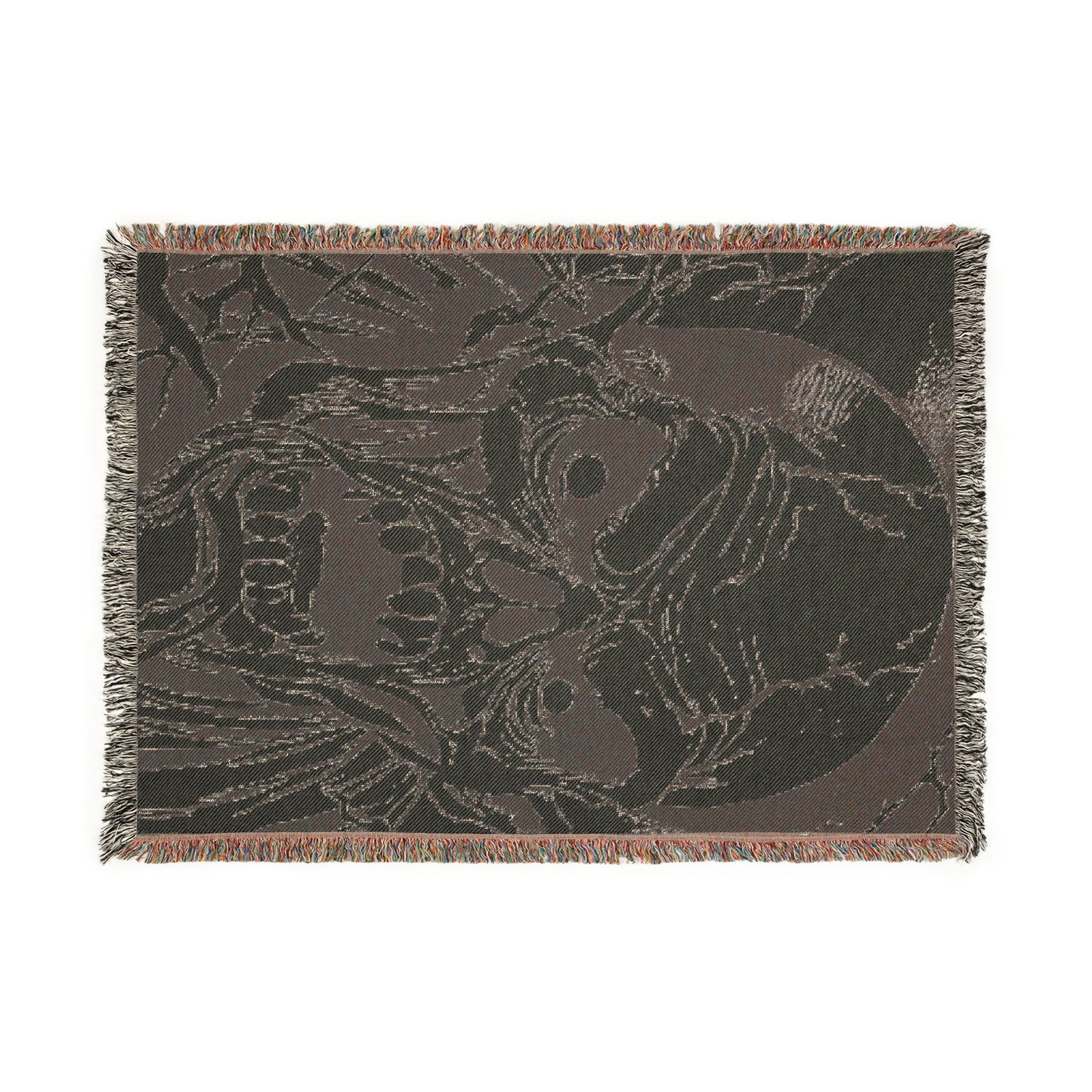 Skull & Roots Woven Blanket — Gothic Skull Throw for Halloween Décor