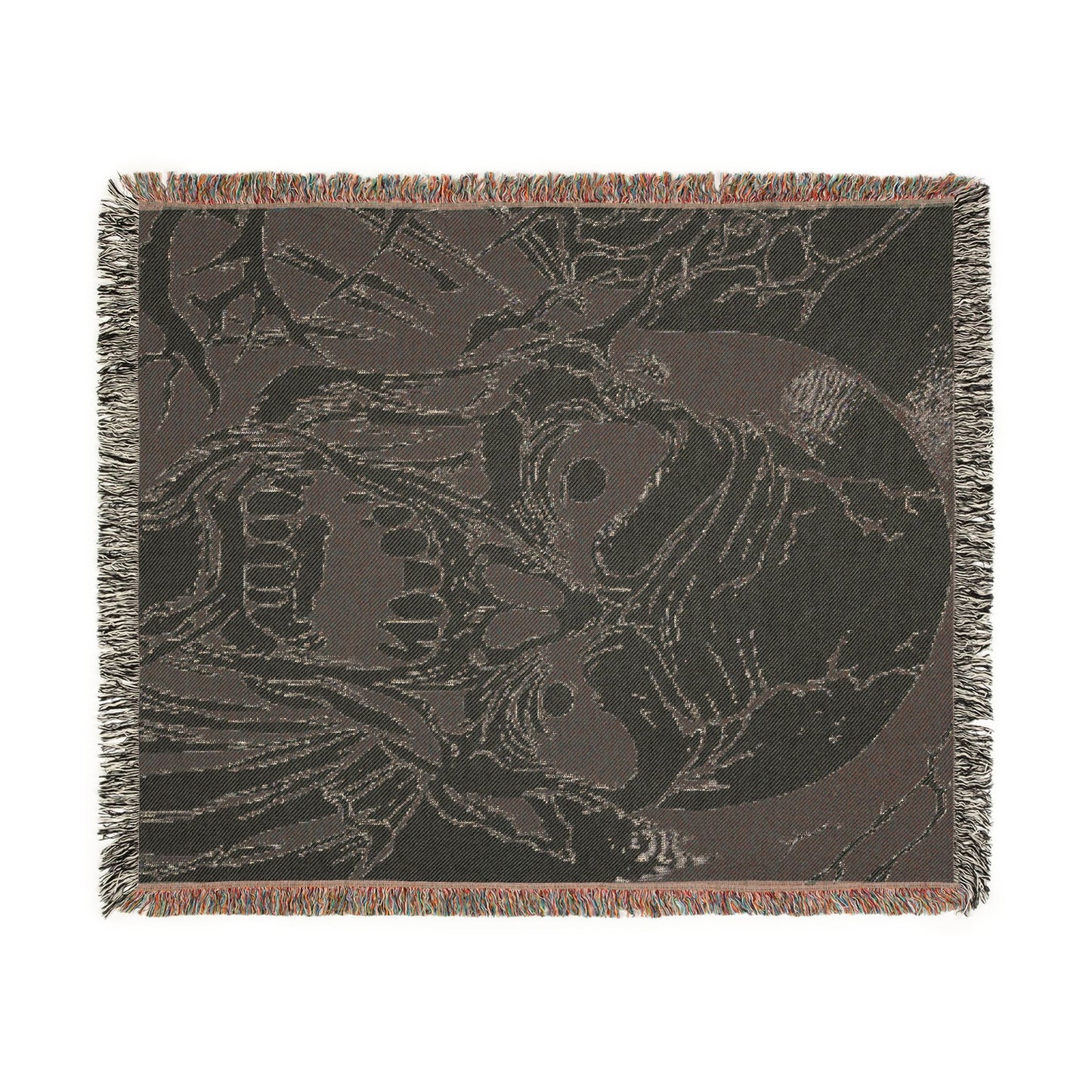 Skull & Roots Woven Blanket — Gothic Skull Throw for Halloween Décor